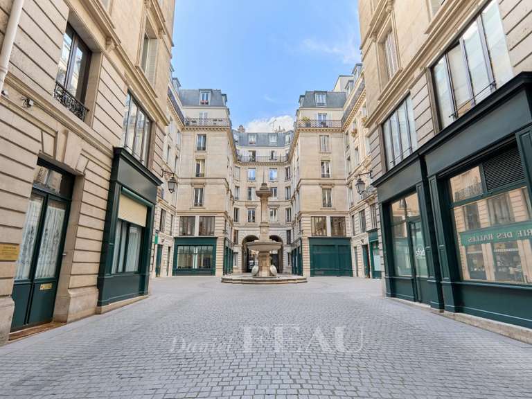 Appartement Paris 1er - 2 chambres - 83m²