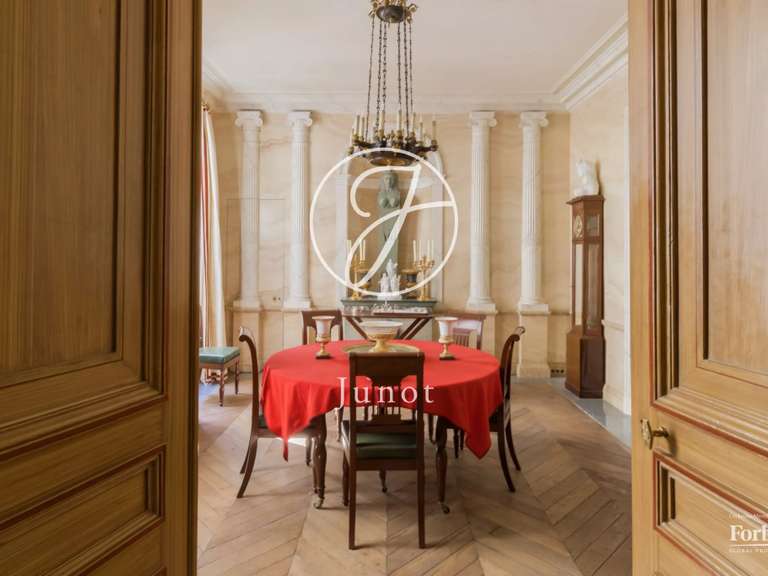 Appartement Paris 1er - 7 chambres - 309m²