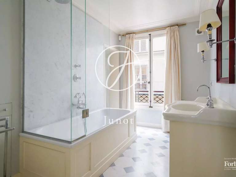 Appartement Paris 1er - 7 chambres - 309m²