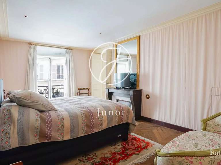 Appartement Paris 1er - 7 chambres - 309m²