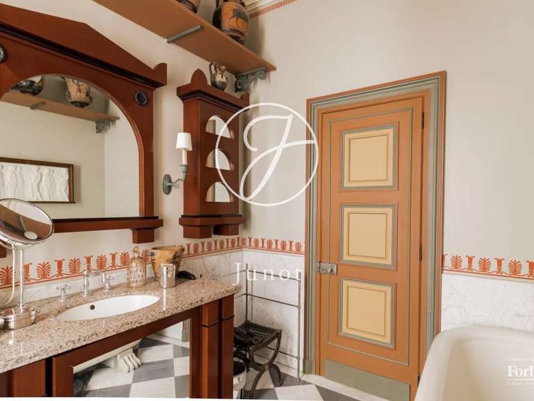 Appartement Paris 1er - 7 chambres - 309m²