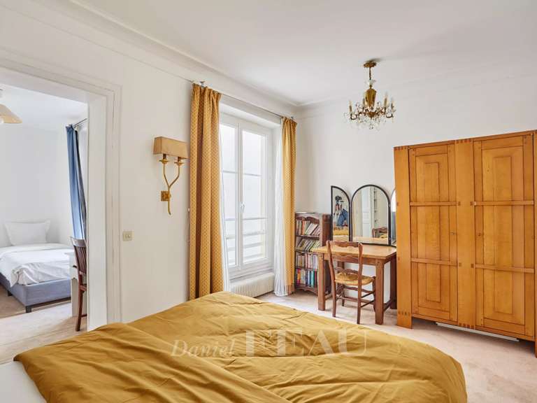Appartement Paris 1er - 3 chambres - 78m²