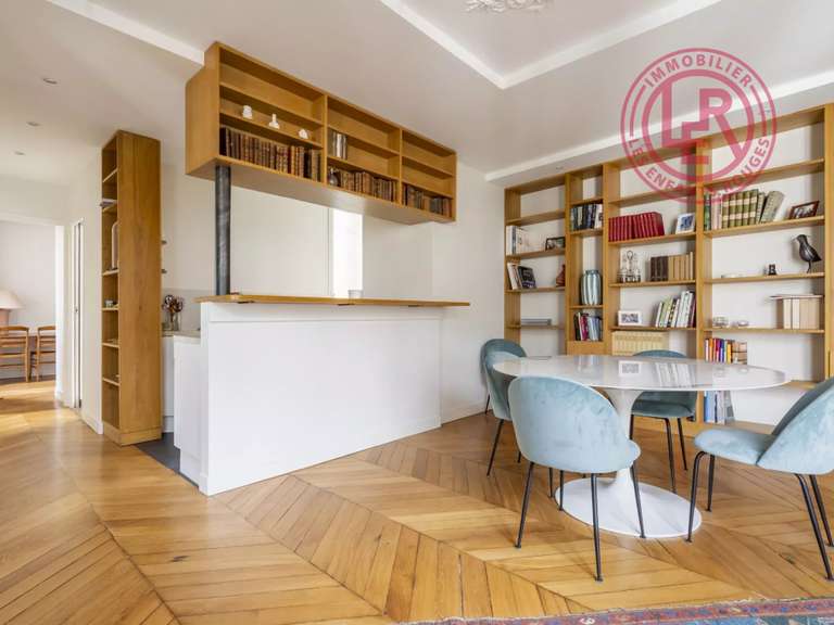 Appartement Paris 1er - 2 chambres - 80m²