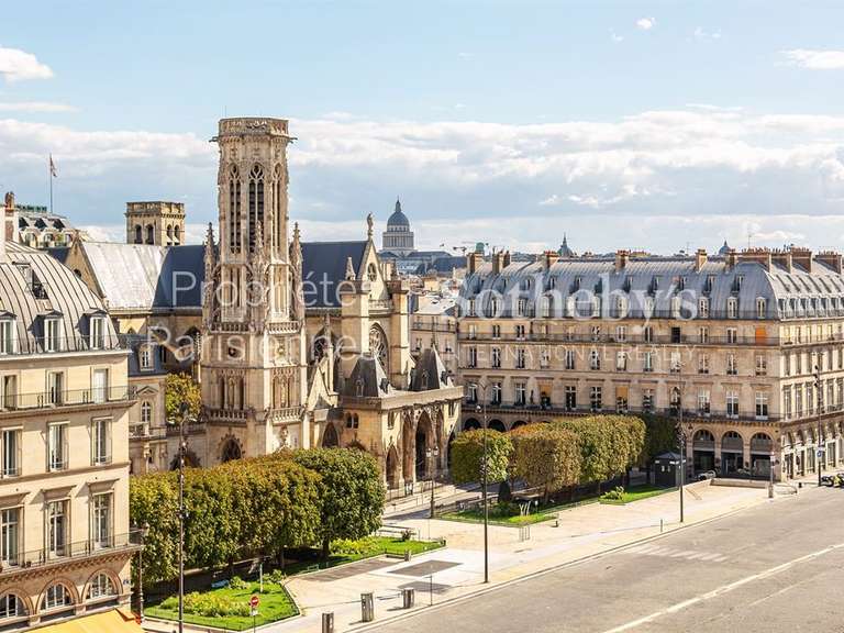 Appartement Paris 1er - 3 chambres - 240m²