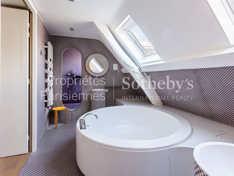 Appartement Paris 1er - 3 chambres - 240m²