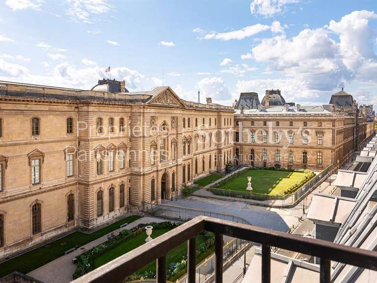 Appartement Paris 1er - 3 chambres - 240m²