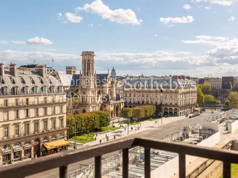 Appartement Paris 1er - 3 chambres - 240m²