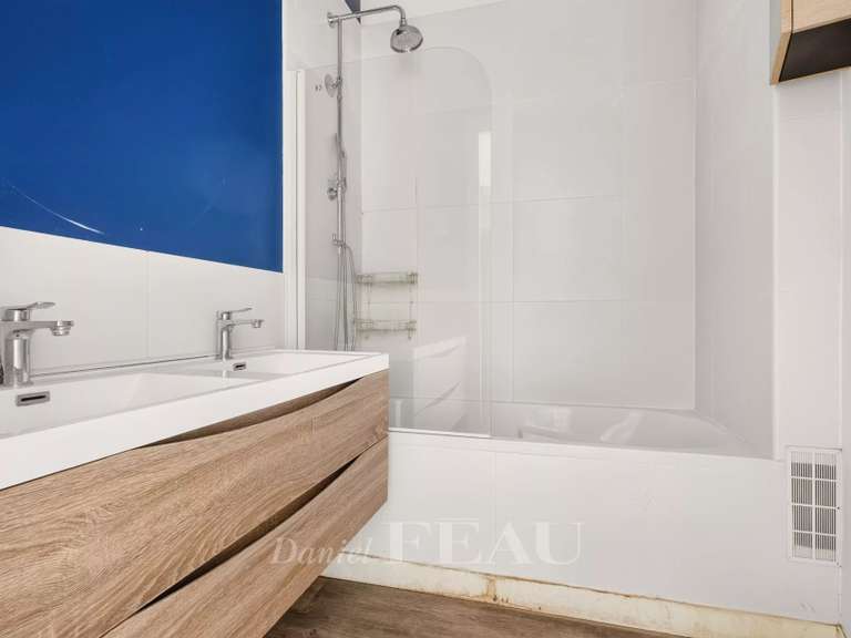 Appartement Paris 1er - 4 chambres - 153m²