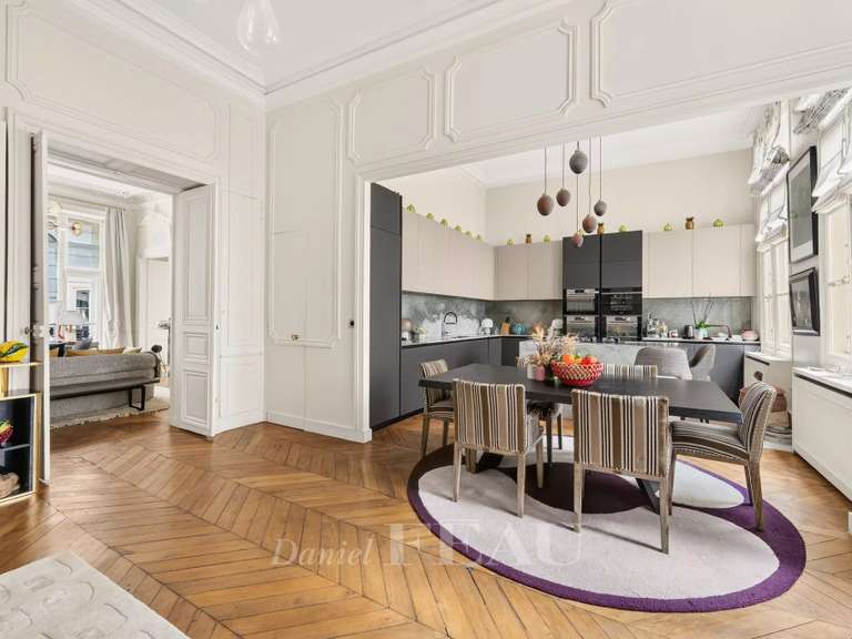 Appartement Paris 1er - 2 chambres - 156m²