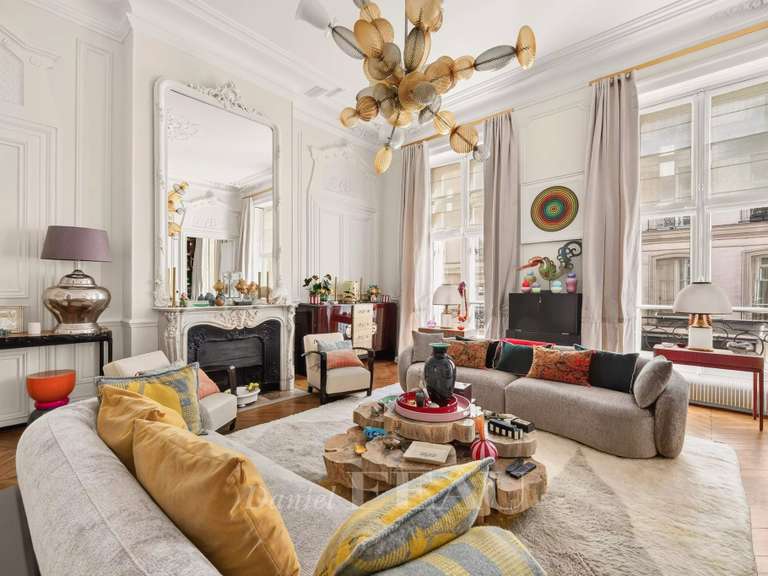 Appartement Paris 1er - 2 chambres - 156m²