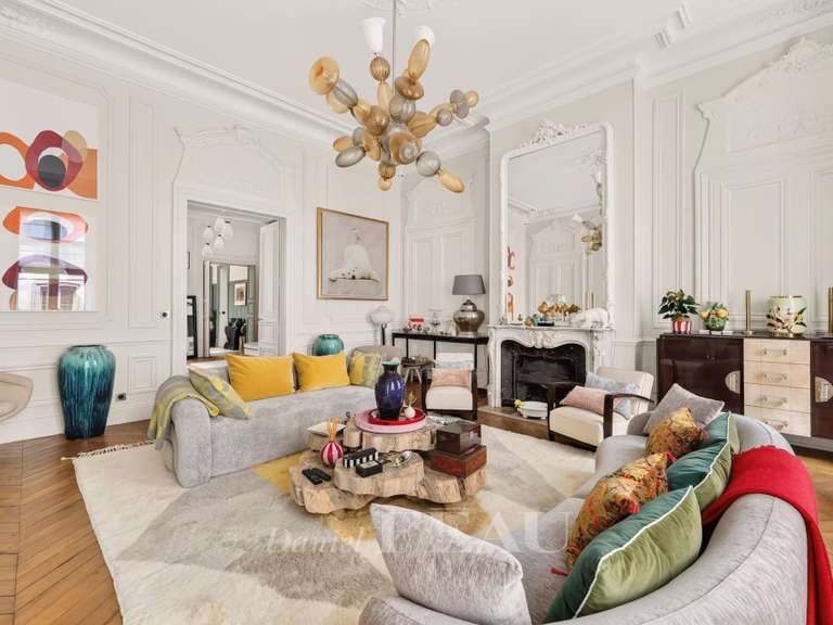 Appartement Paris 1er - 2 chambres - 156m²