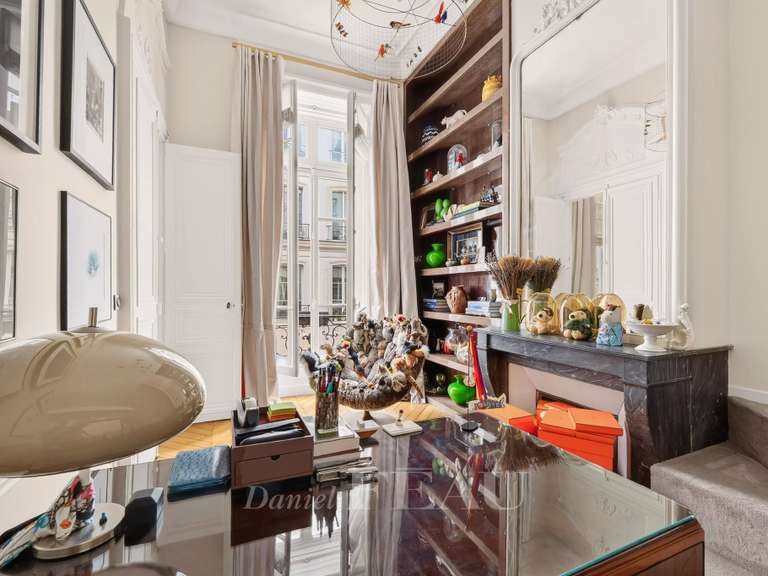 Appartement Paris 1er - 2 chambres - 156m²