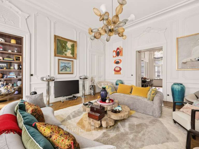 Appartement Paris 1er - 2 chambres - 156m²
