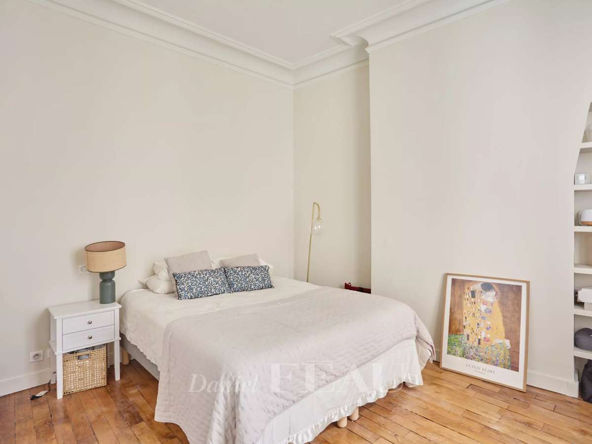 Apartment Paris 1er