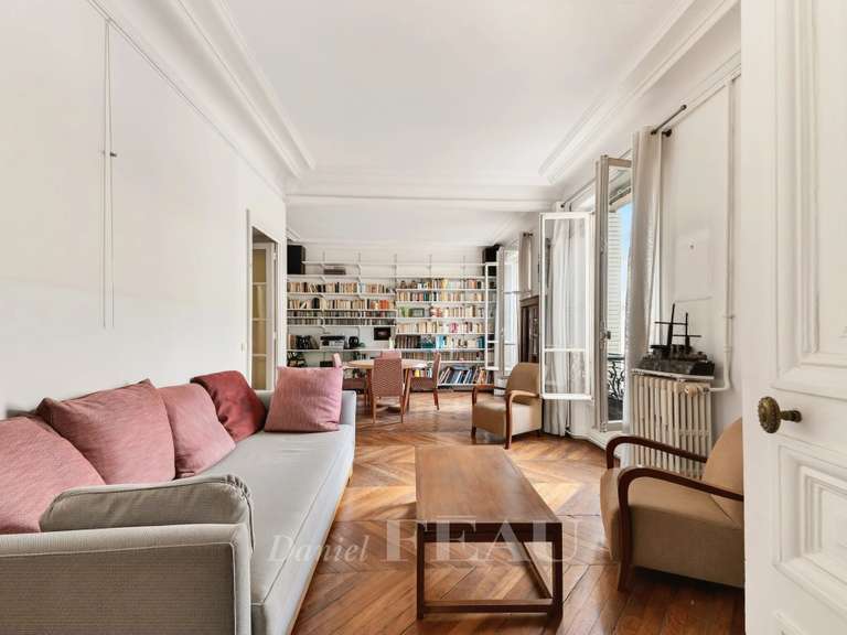 Appartement Paris 1er - 2 chambres - 82m²