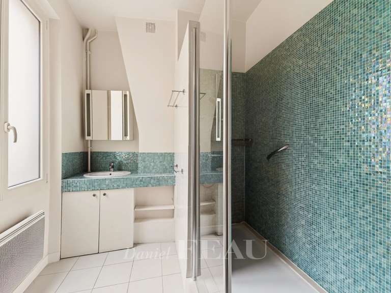 Appartement Paris 1er - 2 chambres - 82m²