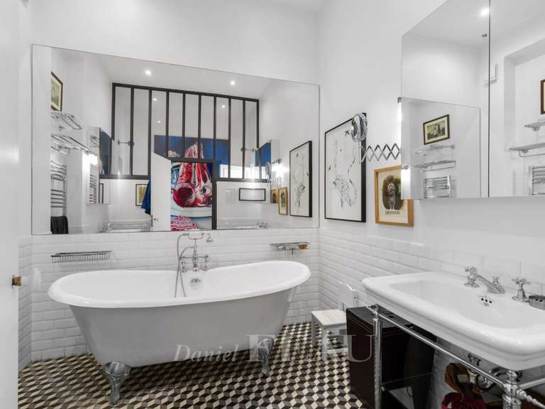 Appartement Paris 1er - 3 chambres - 195m²