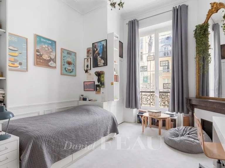 Appartement Paris 1er - 3 chambres - 195m²