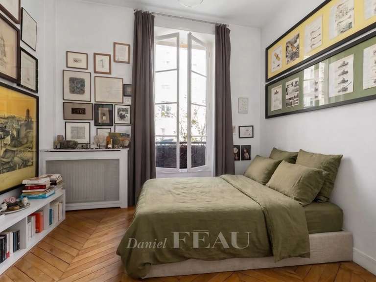 Appartement Paris 1er - 3 chambres - 195m²