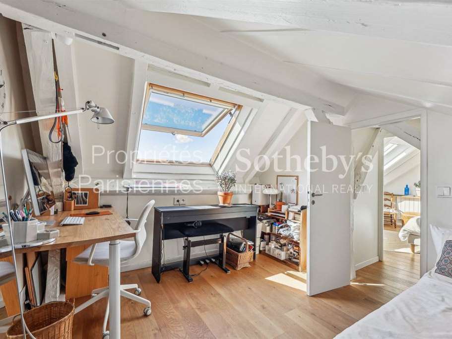 Apartment Paris 1er