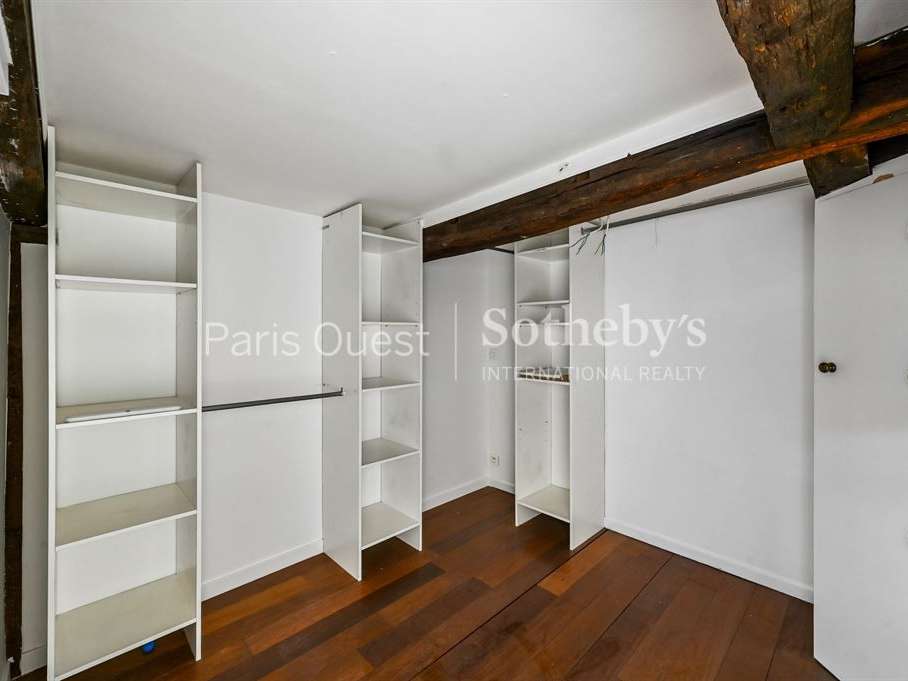 Apartment Paris 1er