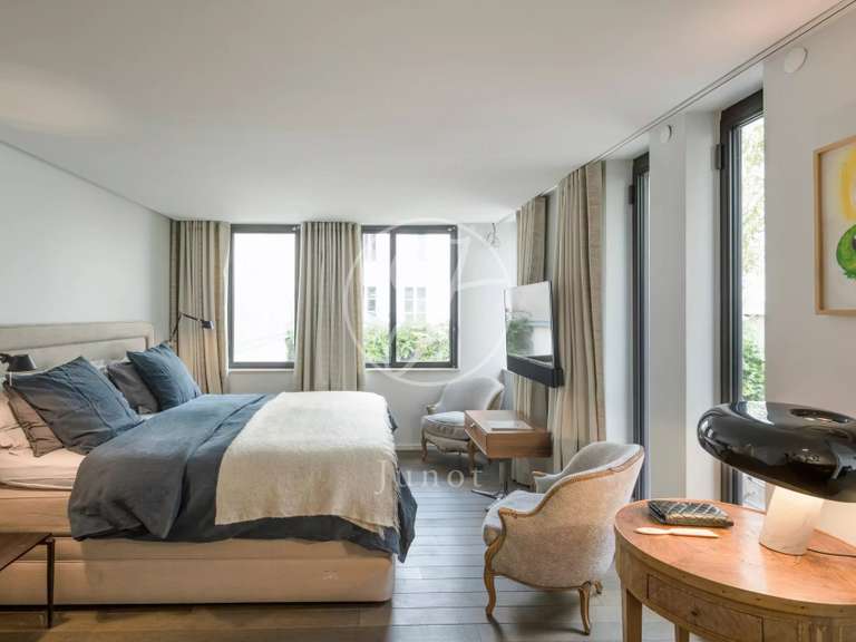 Maison Paris 1er - 5 chambres - 371m²