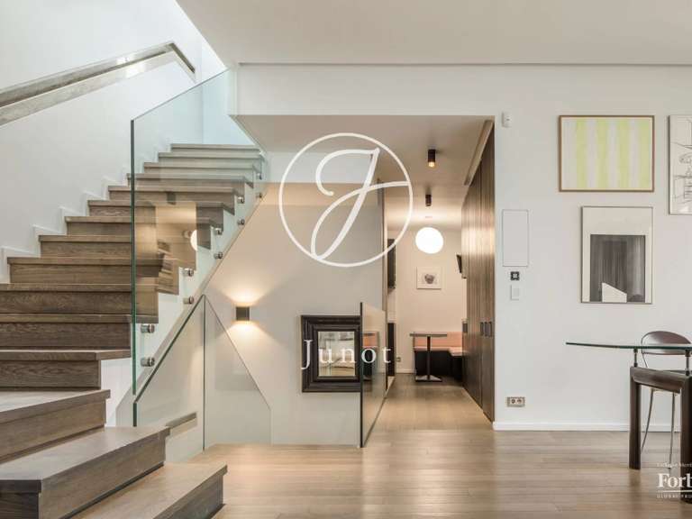 Maison Paris 1er - 5 chambres - 371m²