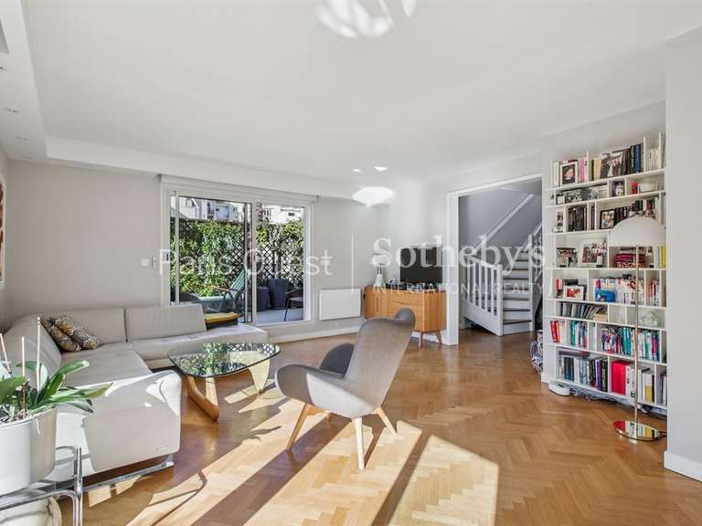 Apartment Paris 20e - 4 bedrooms - 127m²