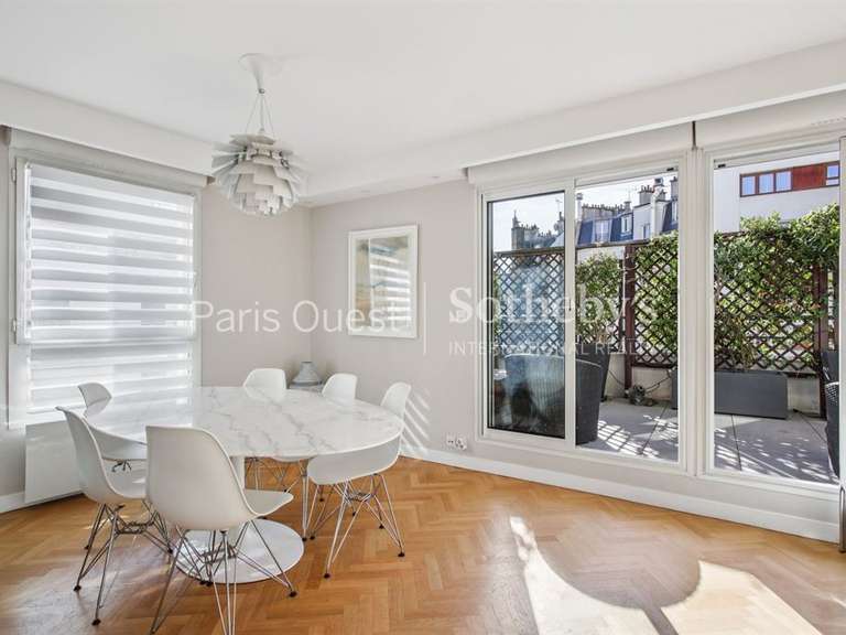 Appartement Paris 20e - 4 chambres - 127m²