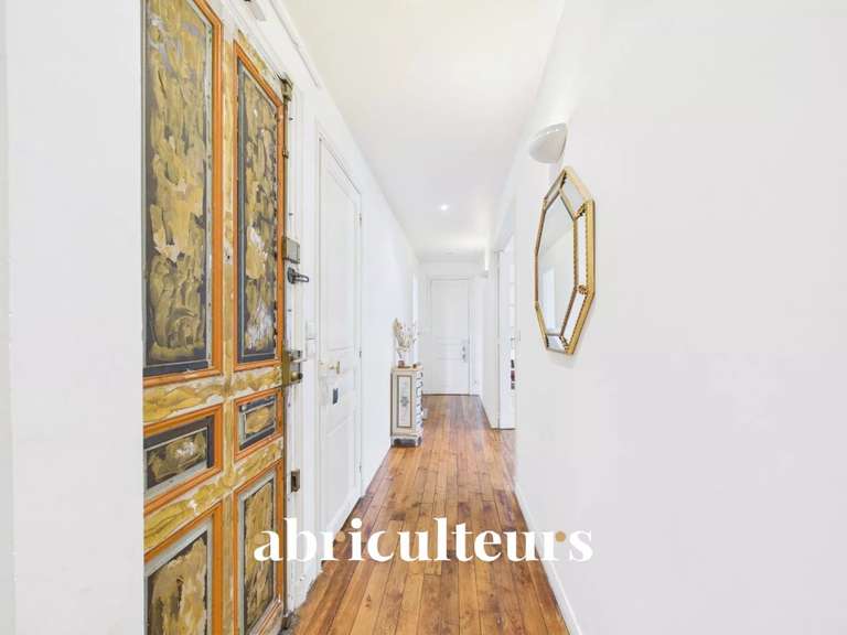 Apartment Paris 20e - 3 bedrooms - 106m²