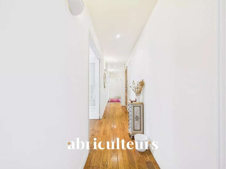 Apartment Paris 20e - 3 bedrooms - 106m²