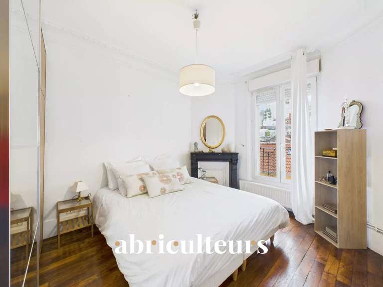 Apartment Paris 20e - 3 bedrooms - 106m²