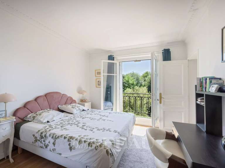 Appartement Paris 20e - 2 chambres - 75m²
