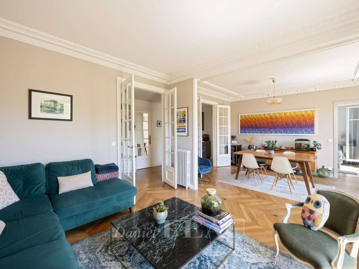 Apartment Paris 20e