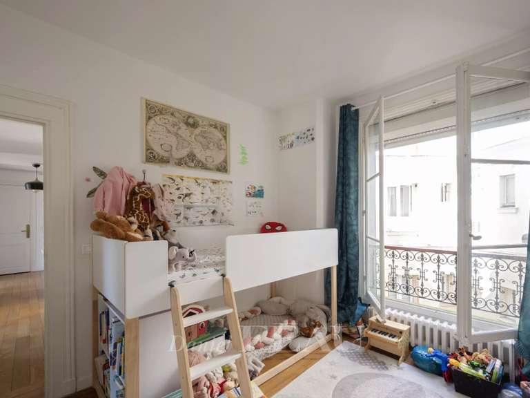Appartement Paris 20e - 2 chambres - 75m²