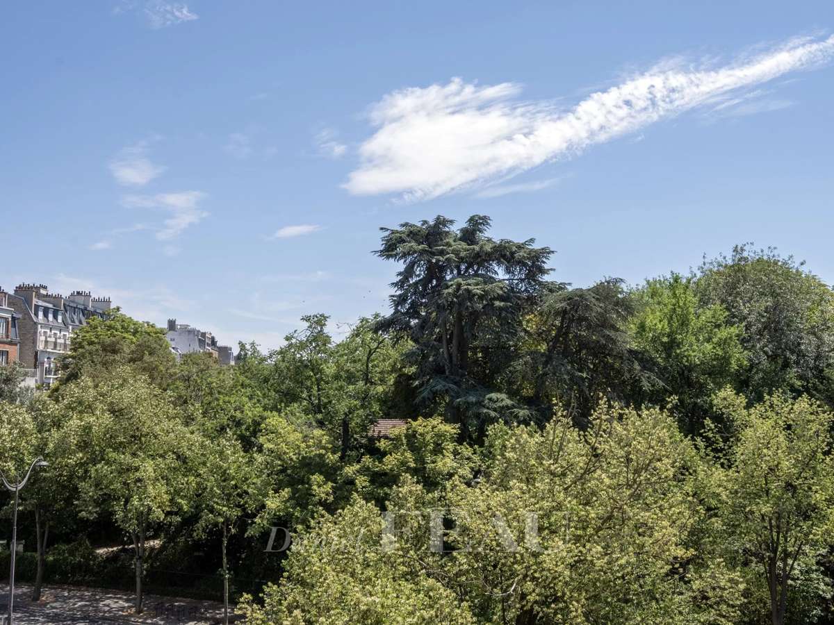 Apartment Paris 20e