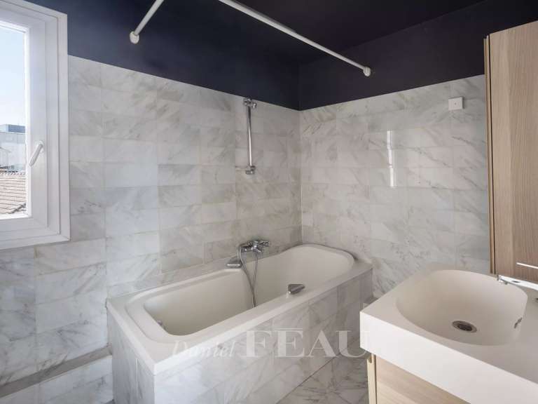 Appartement Paris 20e - 2 chambres - 78m²