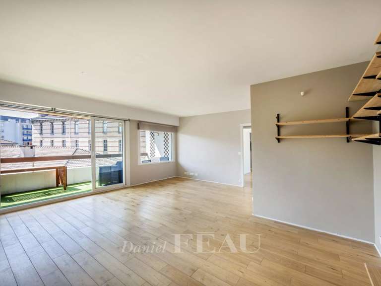 Appartement Paris 20e - 2 chambres - 78m²