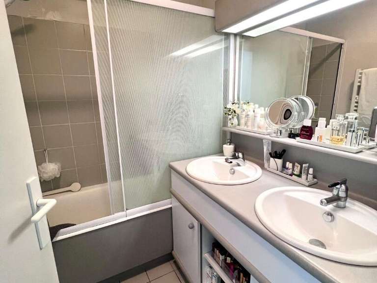 Appartement Paris 20e - 3 chambres - 106m²