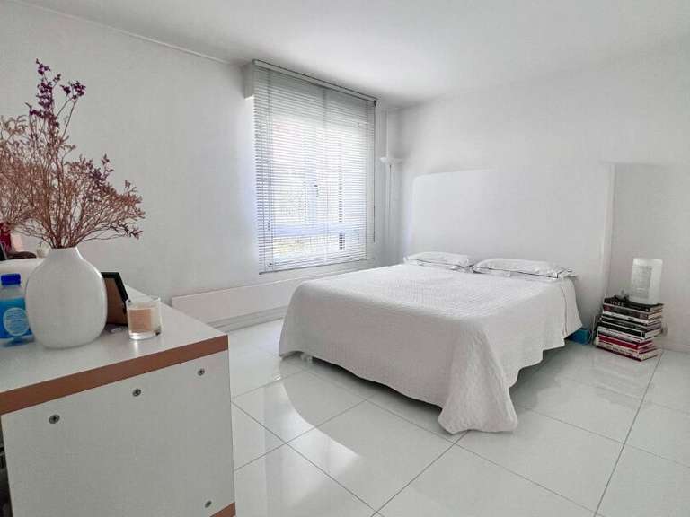 Appartement Paris 20e - 3 chambres - 106m²