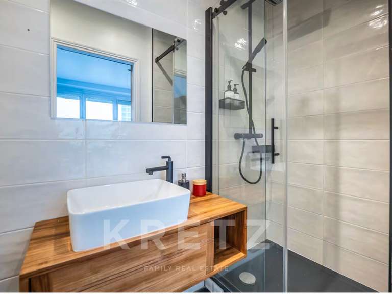Appartement Paris 20e - 4 chambres - 164m²