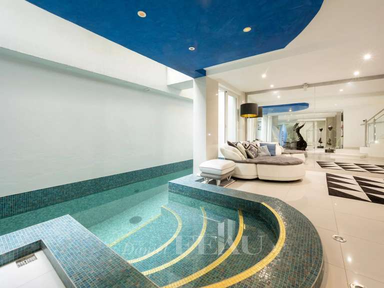 Appartement Paris 20e - 4 chambres - 270m²