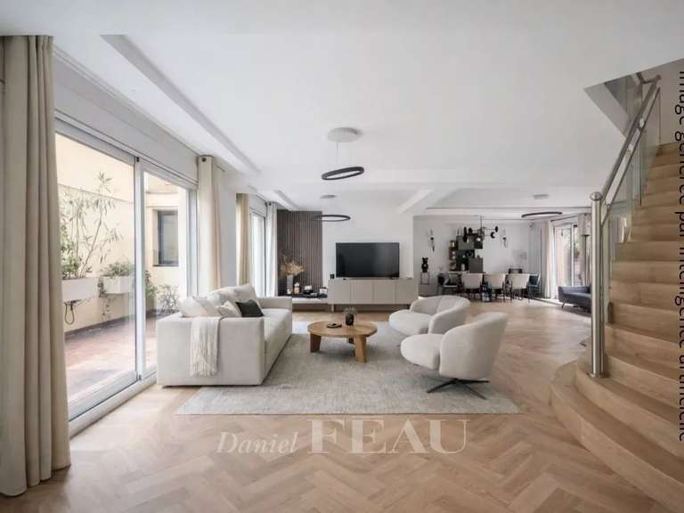 Appartement Paris 20e - 4 chambres - 270m²