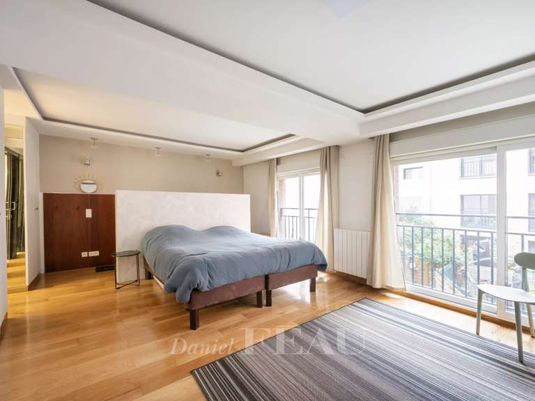 Appartement Paris 20e - 4 chambres - 270m²