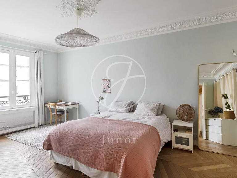 Apartment Paris 2e - 3 bedrooms - 117m²