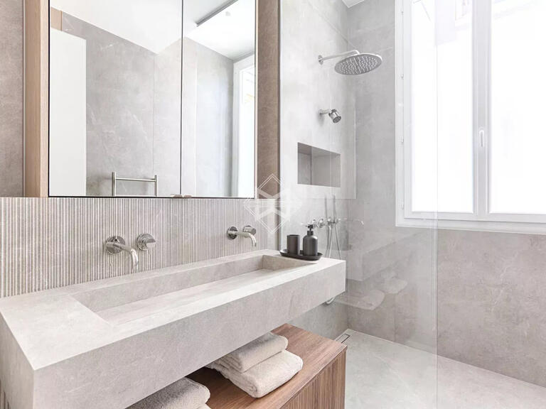 Appartement Paris 2e - 1 chambre - 69m²