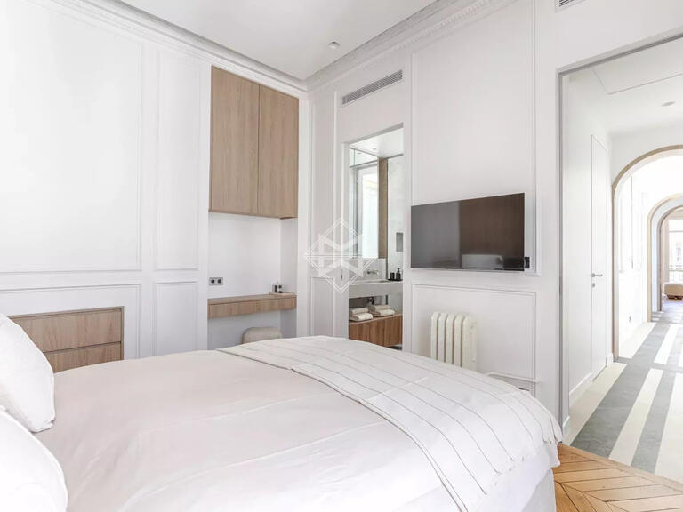 Appartement Paris 2e - 1 chambre - 69m²