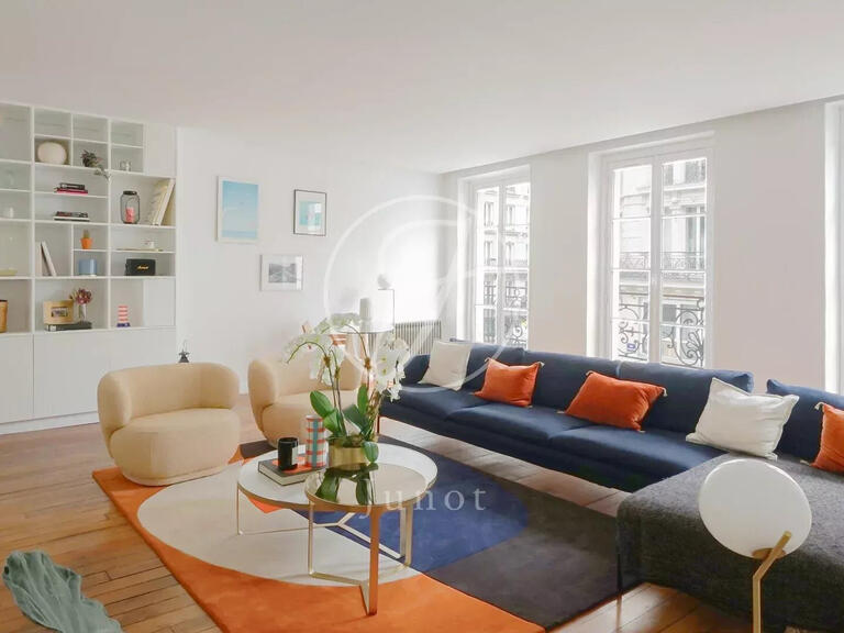 Appartement Paris 2e - 2 chambres - 118m²