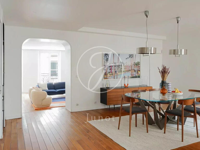 Apartment Paris 2e - 2 bedrooms - 118m²