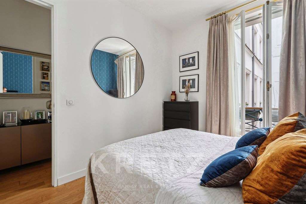 Apartment Paris 2e